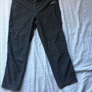 Dark gray sort of patterned Capri leggings